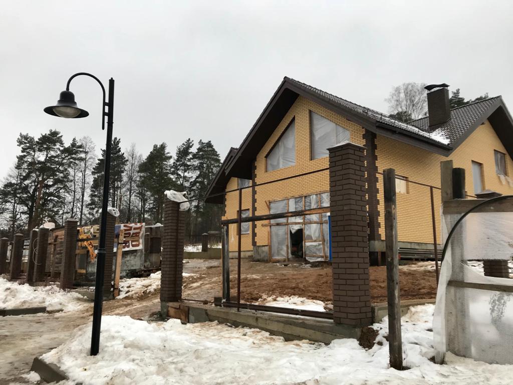 Закончили строительство дома в коттеджном посёлке «Новолеоново»